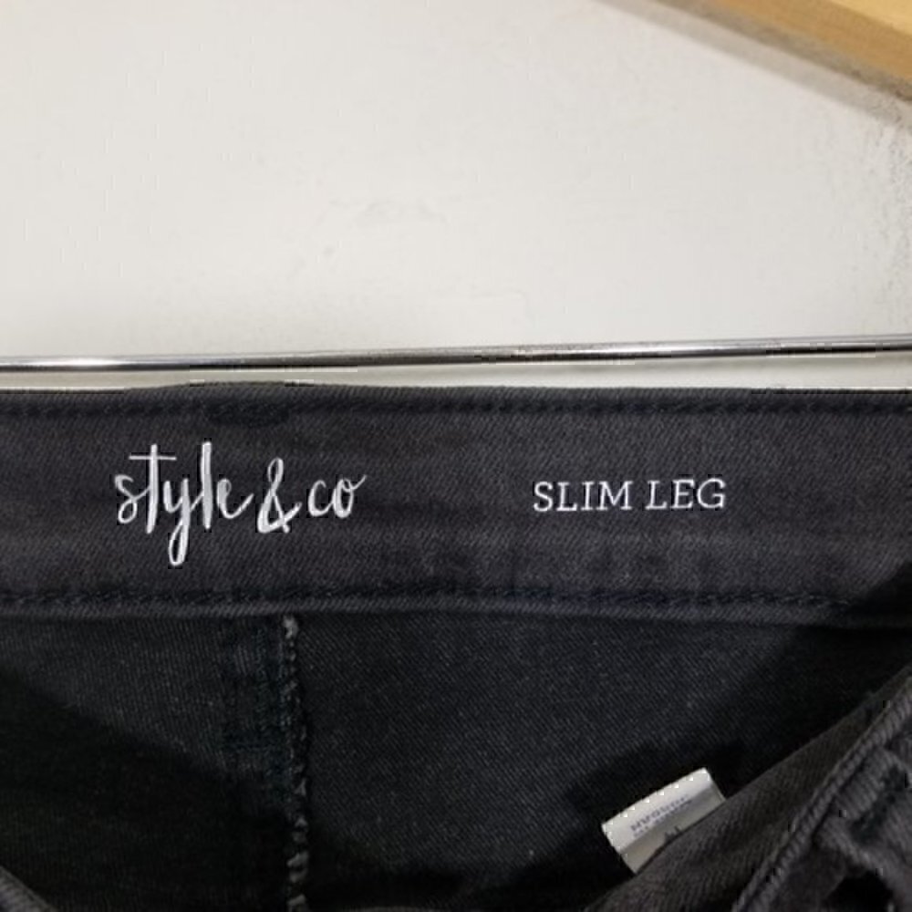NWT Style & Co High Rise Slim Leg Floral Super Stretch Jeans Size 14 - Picture 4 of 8